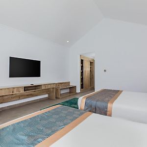 Deluxe Double or Twin Room Pool View